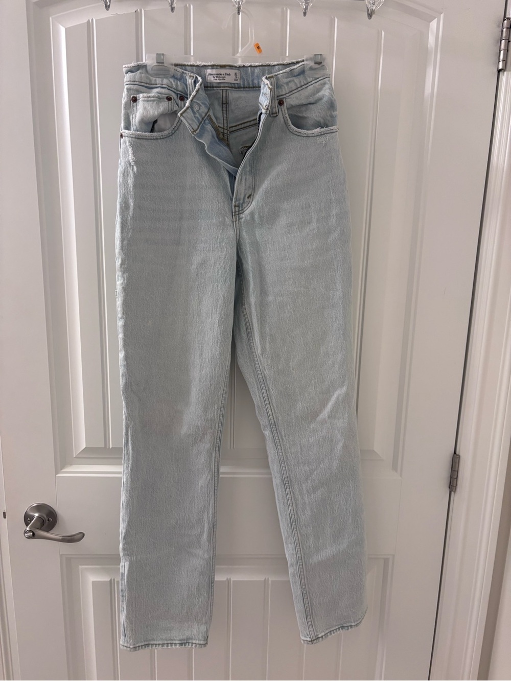 Abercrombie High-Rise Women's Cargo Jeans - Light Blue